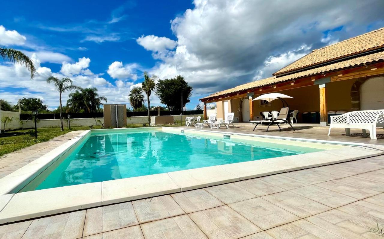 Villa Nunzia Con Piscina, Sauna E Idromassaggio. Floridia Εξωτερικό φωτογραφία